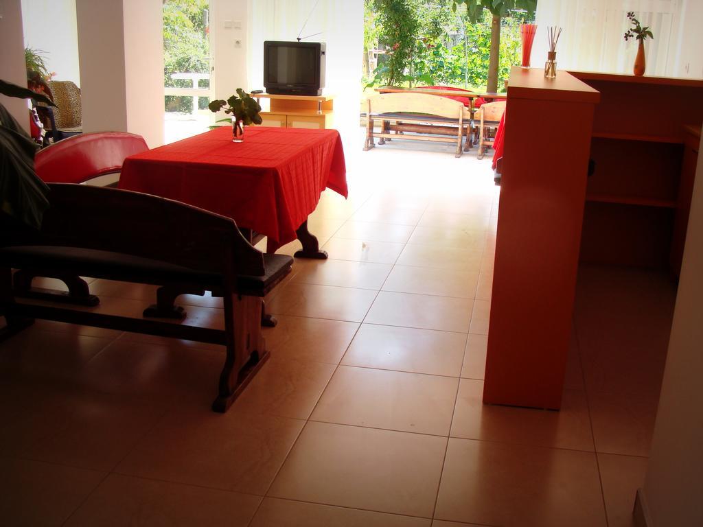 Veda Guest House Πομόριε Εξωτερικό φωτογραφία