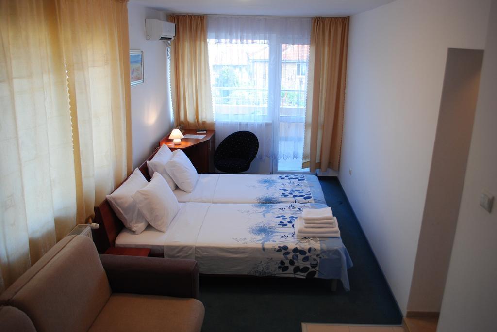 Veda Guest House Πομόριε Εξωτερικό φωτογραφία