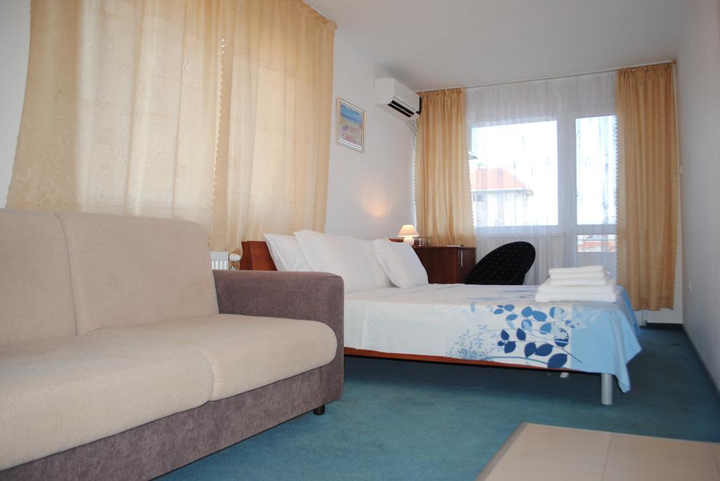 Veda Guest House Πομόριε Εξωτερικό φωτογραφία