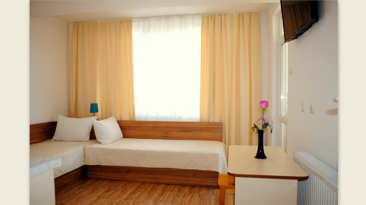 Veda Guest House Πομόριε Εξωτερικό φωτογραφία