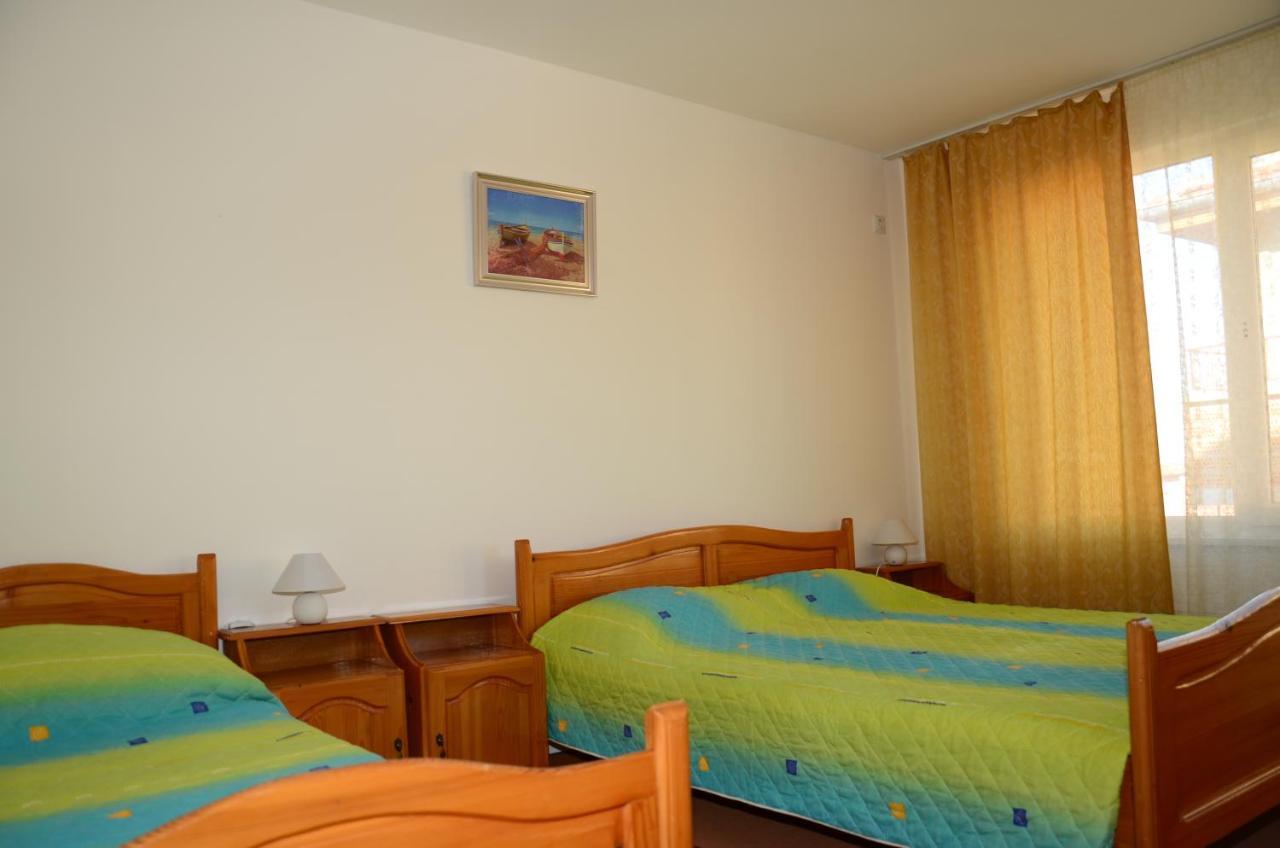 Veda Guest House Πομόριε Δωμάτιο φωτογραφία